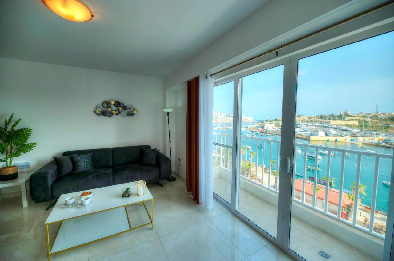 Seafront Beautifully Furnished 2 Bedrooms Gogzr-3 Gzira Екстериор снимка